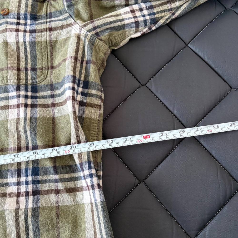 Carhartt Mens Large Green Plaid Flannel Button Down Work Shirt Distressed - Picture 6 of 7